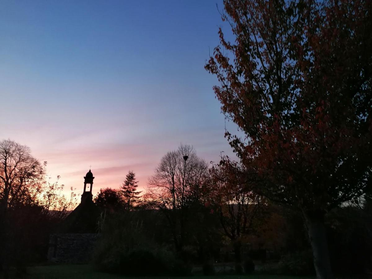 Gite Atypique Dans Une Chapelle Briec Exterior foto