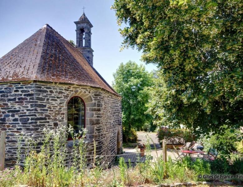 Gite Atypique Dans Une Chapelle Briec Exterior foto