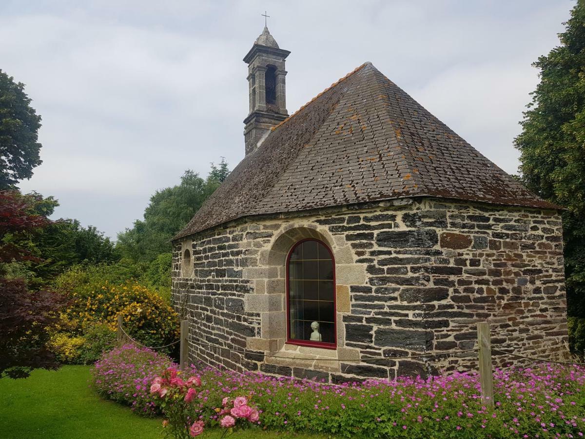 Gite Atypique Dans Une Chapelle Briec Exterior foto